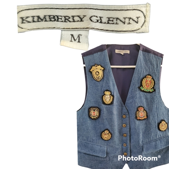 Woman's Vest - Picture 11 of 13